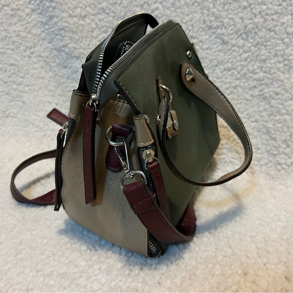 Chinese Laundry purse